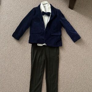Zara Dark Blue Blazer with Black Trousers